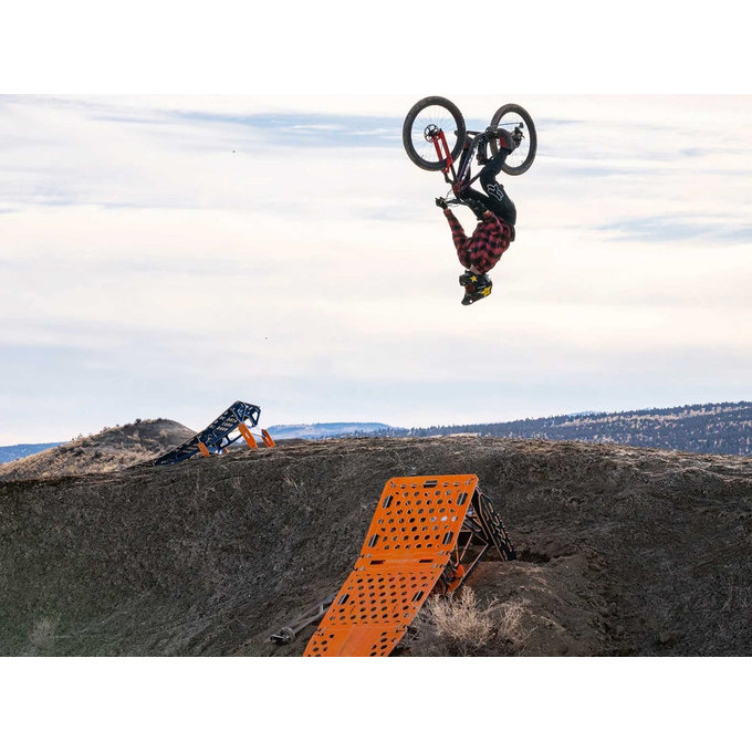 Area 51 rampă portabilă de sărituri