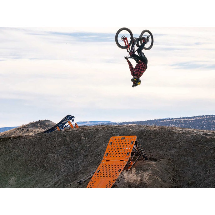 Area 51 rampă portabilă de sărituri