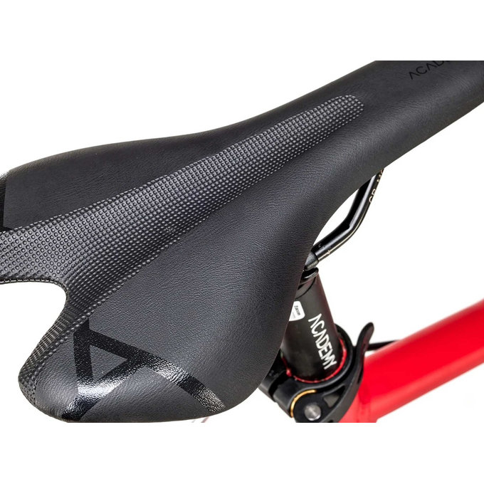 GRADE 6 – 26 (de la 140cm)