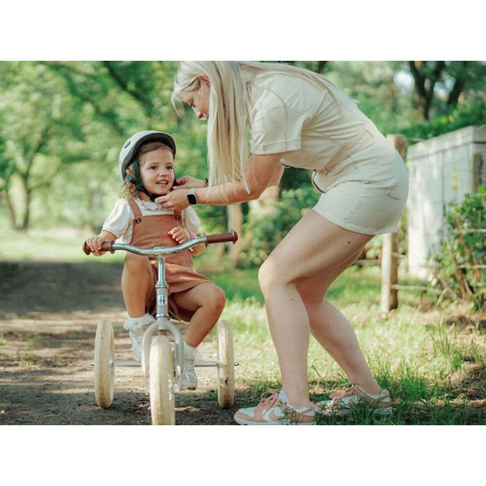 Accesorii pentru bicicleta fără pedale transformabilă în tricicletă