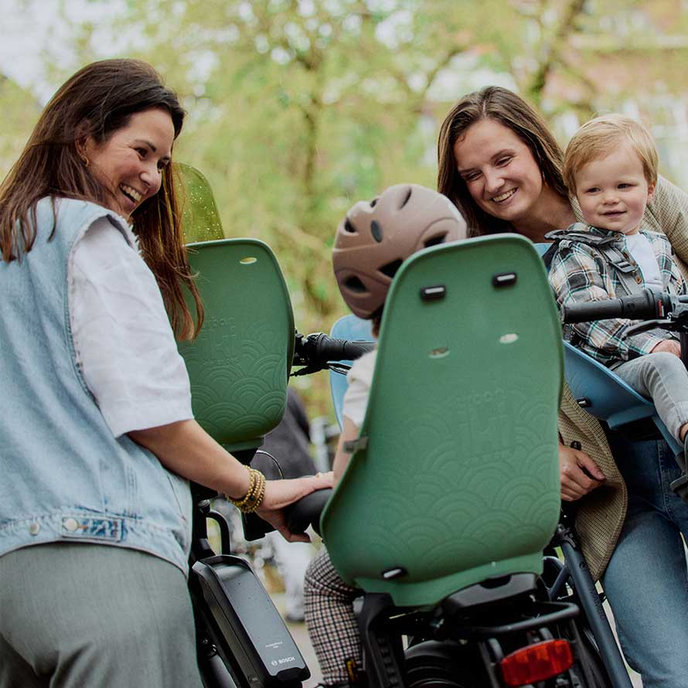 Scaunul din spate Ta-ke cu adaptor pentru suport pentru biciclete