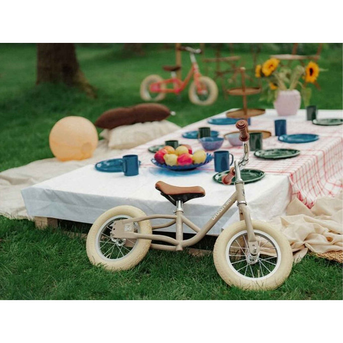 Bicicletă fără pedale pentru copii