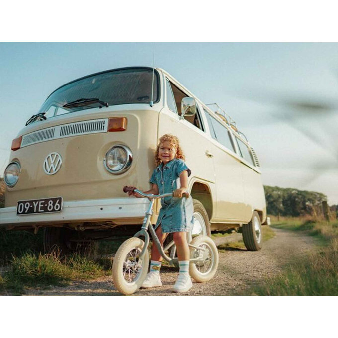 Bicicletă fără pedale pentru copii