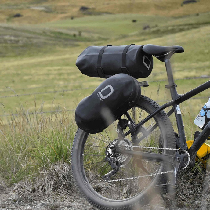 Geantă impermeabilă neagră - 12l