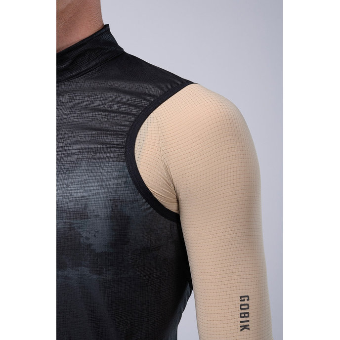 GOBIK vestă PLUS 2.0 MEN BLACKCURRANT