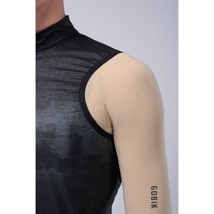 GOBIK vestă PLUS 2.0 MEN BLACKCURRANT