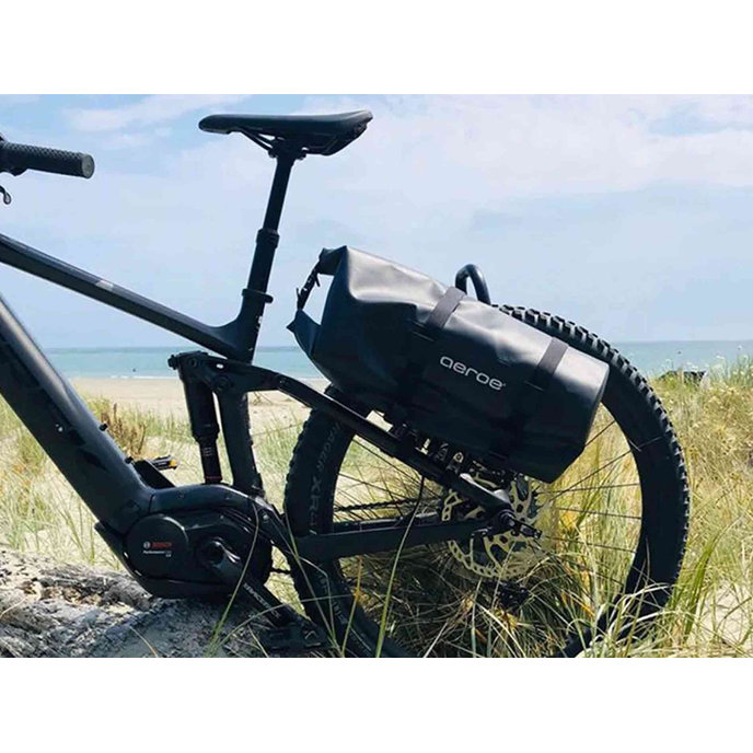 Geantă impermeabilă neagră - 12l