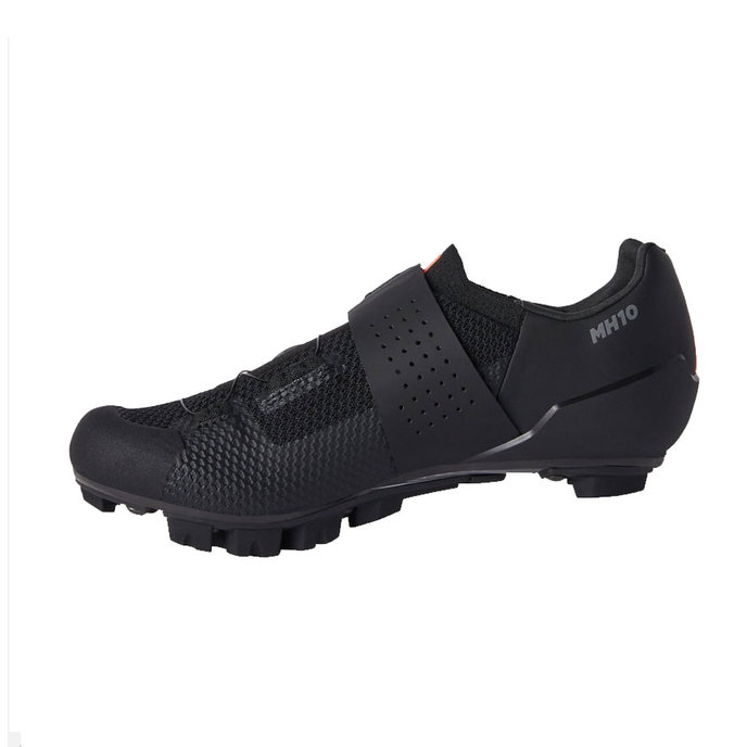 Pantofi de mountain bike cu talpa din carbon si sistem BOA DMT MH10