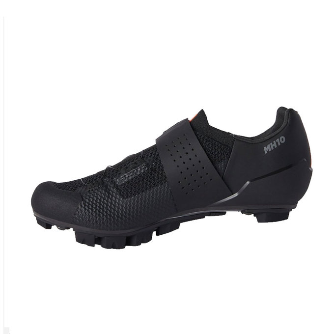 Pantofi de mountain bike cu talpa din carbon si sistem BOA DMT MH10