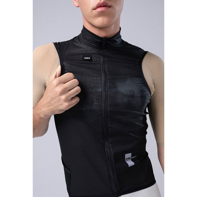 GOBIK vestă PLUS 2.0 MEN BLACKCURRANT