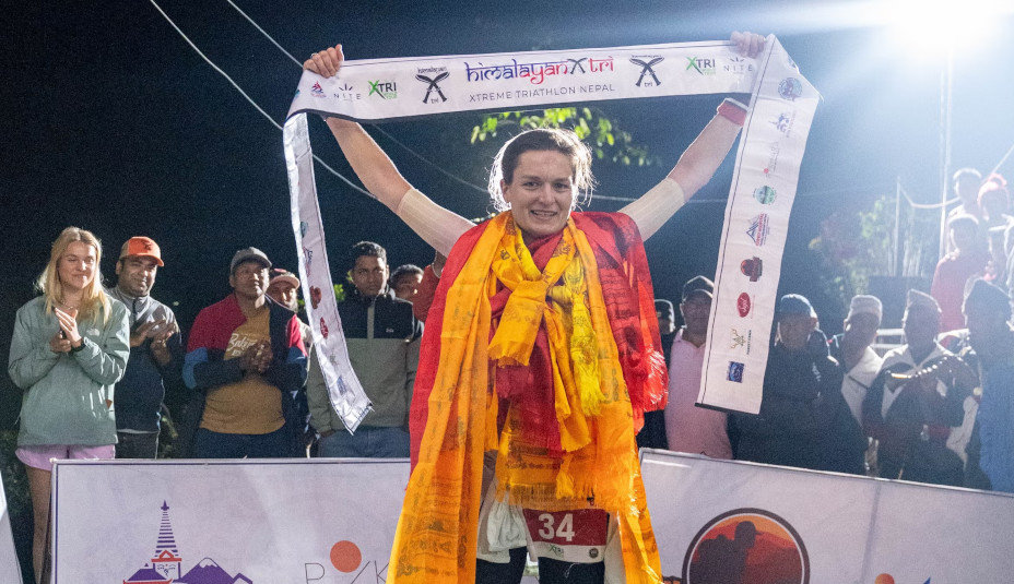 Ambasadoarea brandurilor Origos, Nikola Čorbová, a rescris istoria celui mai dificil triatlon din lume în Himalaya